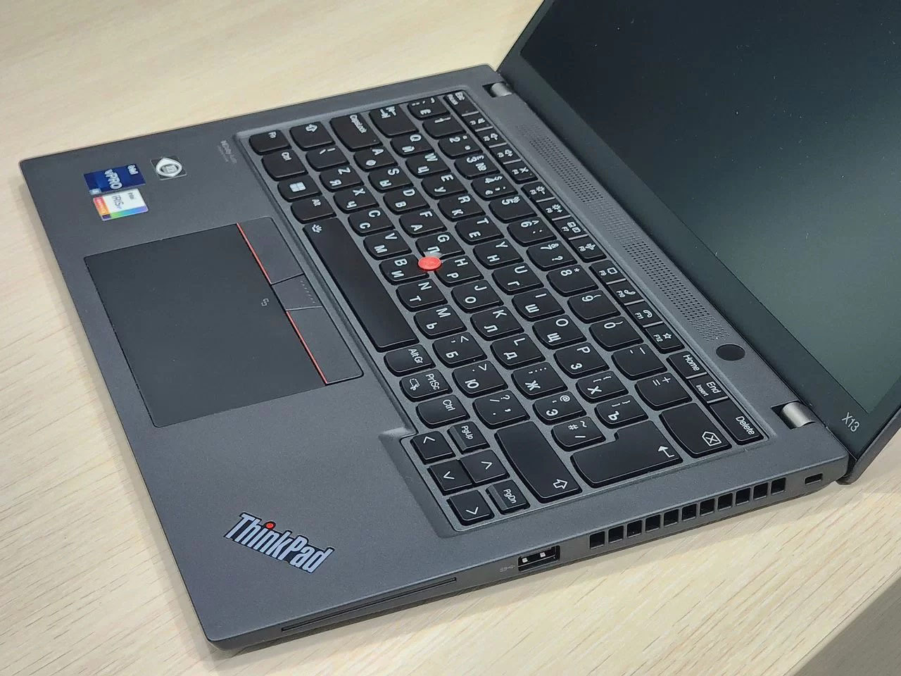 Lenovo x13 gen2
